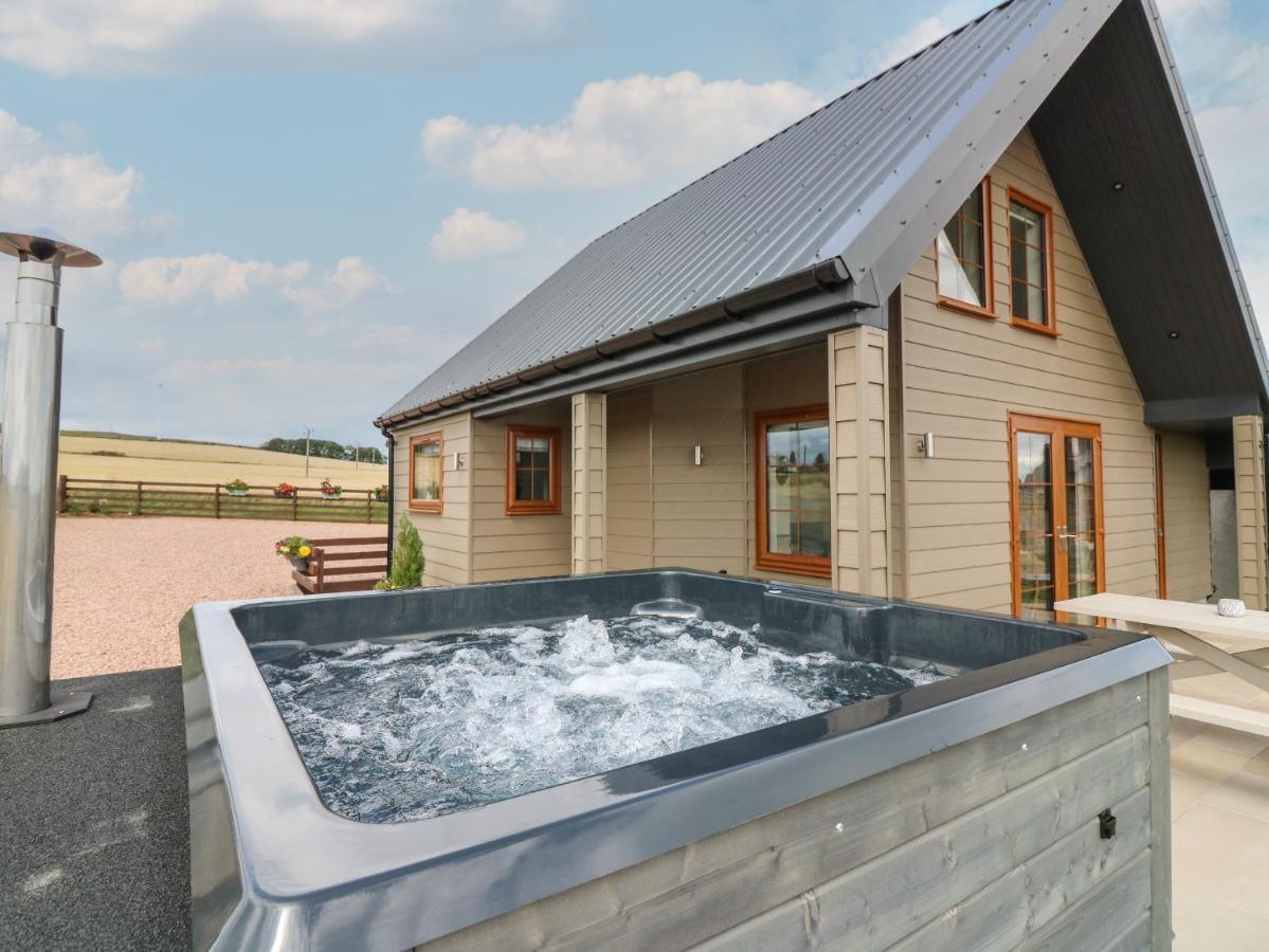 Garden Studio Insch Екстер'єр фото
