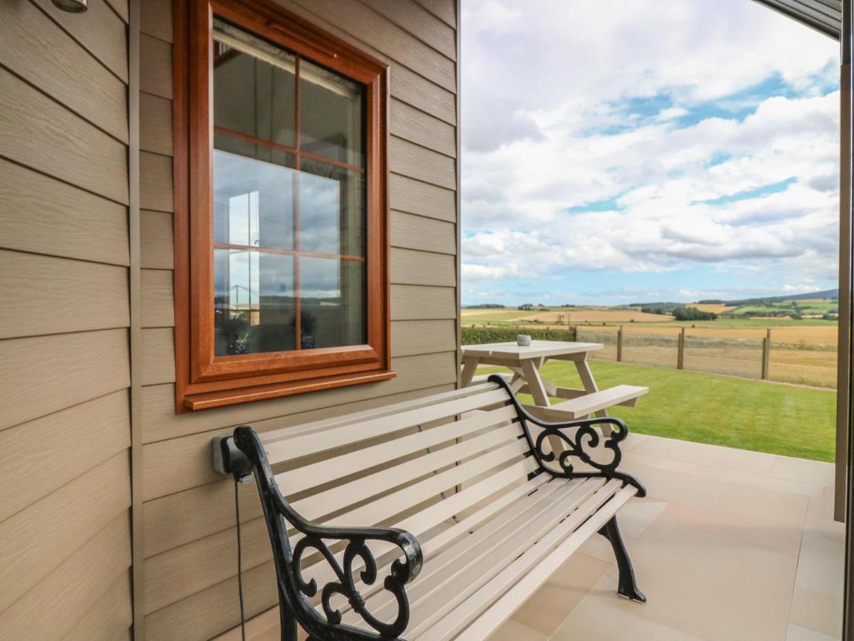 Garden Studio Insch Екстер'єр фото